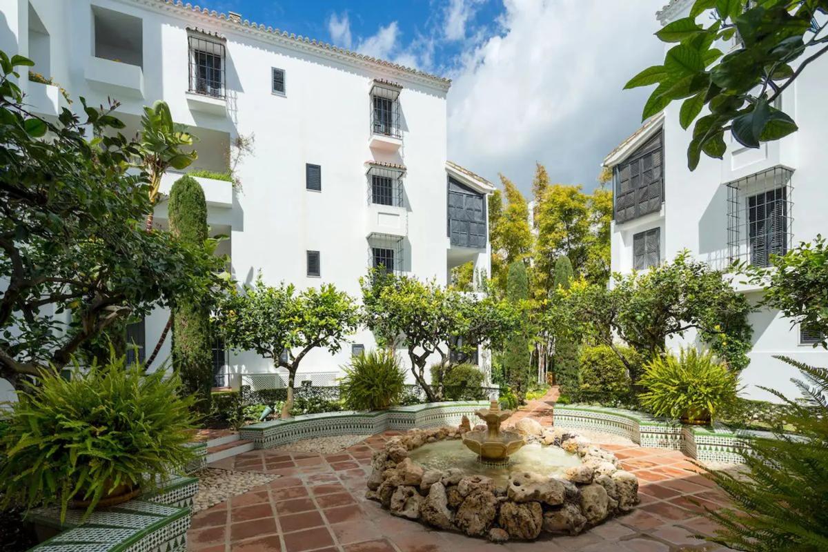 Sprzedaż mieszkania w Avenida del Naviero s/n, Marbella
photo 2