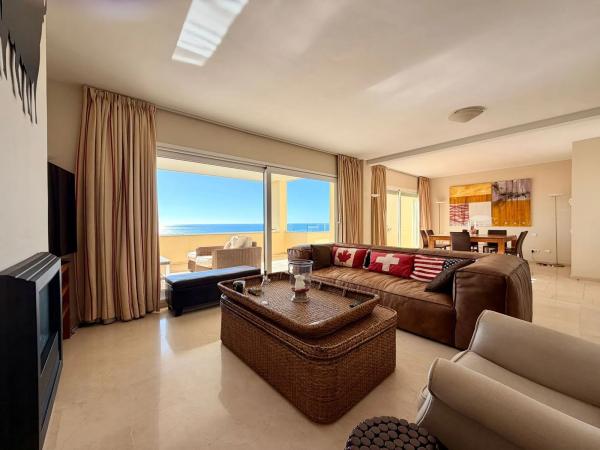 Duplex en venta en Calle Sedal s/n, Marbella photo 1