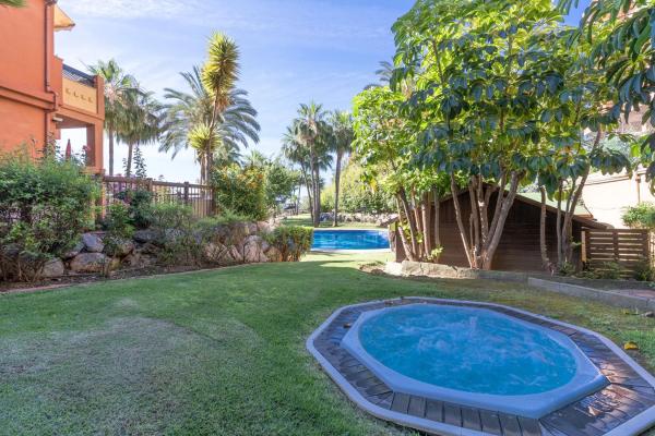 Mansarda na sprzedaż w Avenida la Reserva de Marbella s/n, Marbella photo 1