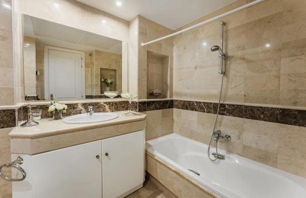 Квартира на продажу на  Calle Italia, 6, Марбелла photo 4