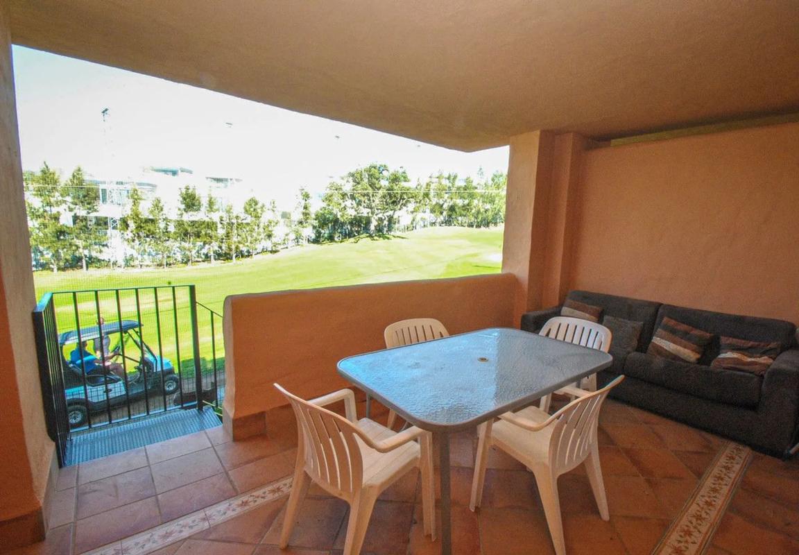 Sprzedaż niezależnego domku jednorodzinnego w Avenida de los Alisos, Marbella photo 4