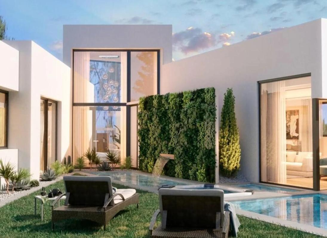 Sale of independent chalet in Calle Pavo Real, Marbella
 photo 2