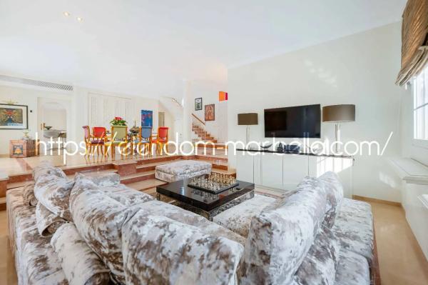 Independent chalet for sale in Barrio Santa María, Marbella
thumbnail 1
