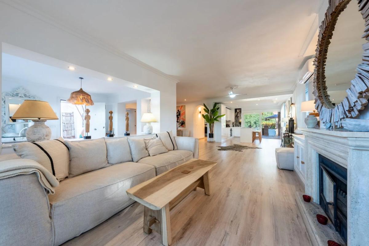 Properties for sale and rent in Spain photo 4