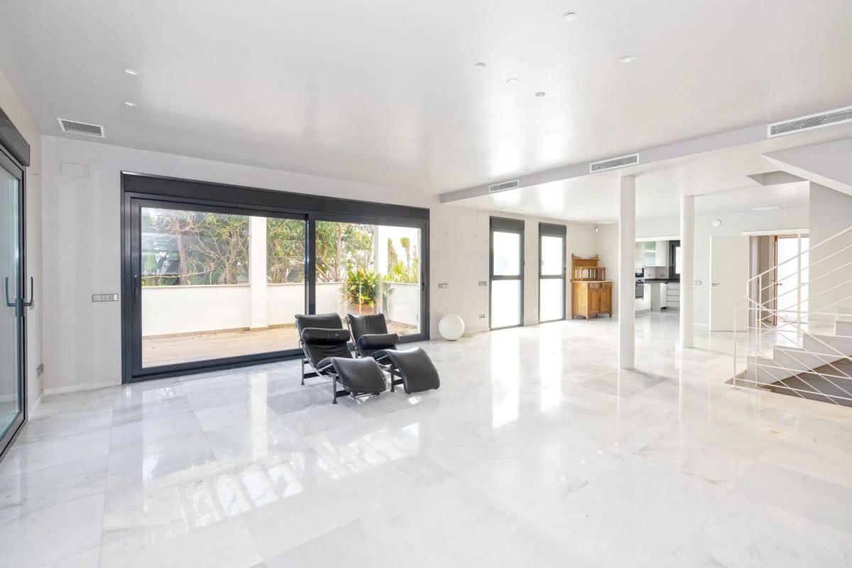 Sale of independent chalet in Barrio Marbesa, Marbella
photo 2