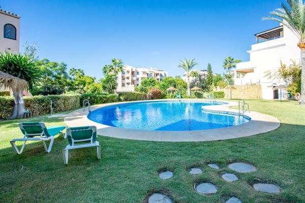 Independent chalet for sale in Avenida Santa Maria, 7, Marbella
photo 1