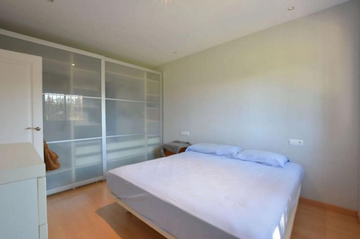 Venta de chalet independiente en Avenida las golondrinas, Marbella
 photo 3