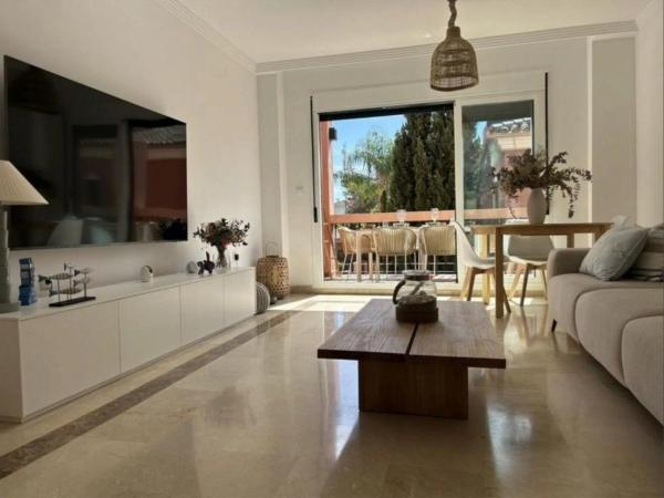 Piso en venta en Barrio Marbesa, Marbella
thumbnail 2