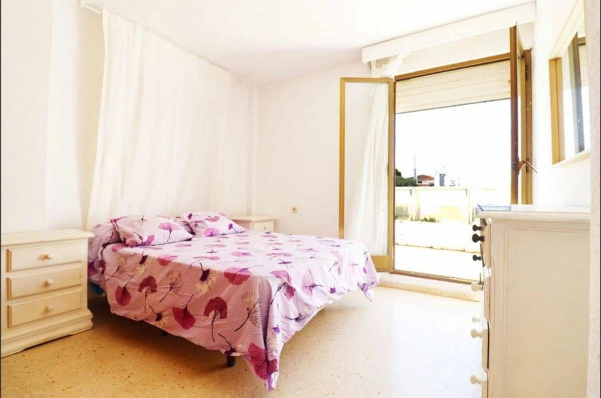 Venta de ático en  Barrio Elviria, Marbella photo 3