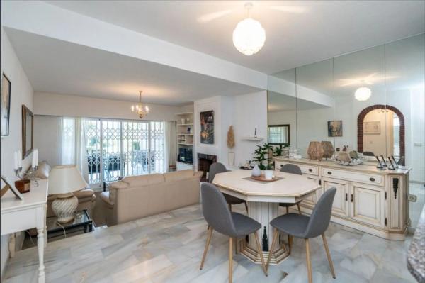 Piso en venta en Barrio Reserva de Marbella, Marbella
photo 1
