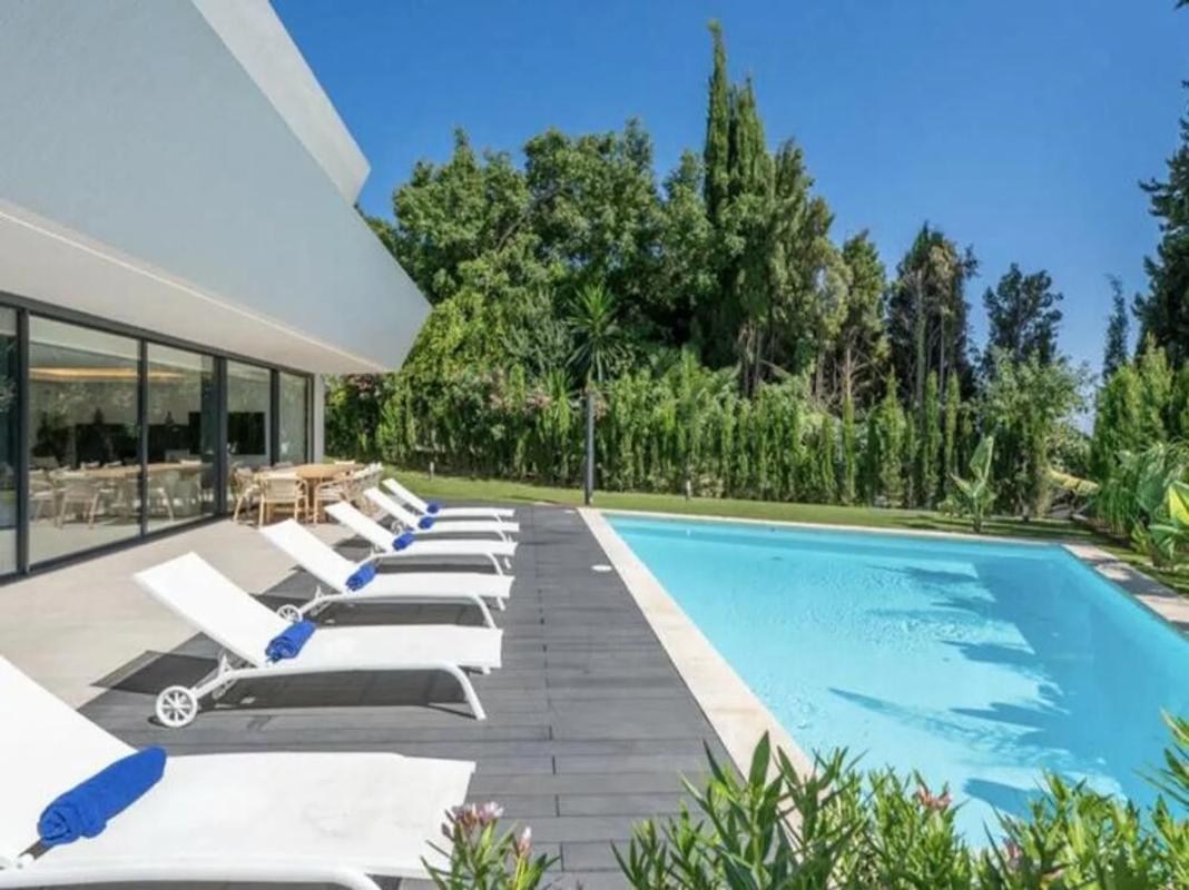 Sale of independent chalet in ኡርባኒሳሲኦን ሬሴርባ ሎስ ግራናዶስ, Marbella
photo 1