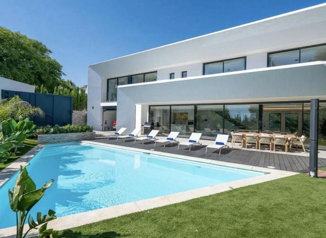 Sale of independent chalet in ኡርባኒሳሲኦን ሬሴርባ ሎስ ግራናዶስ, Marbella
photo 2