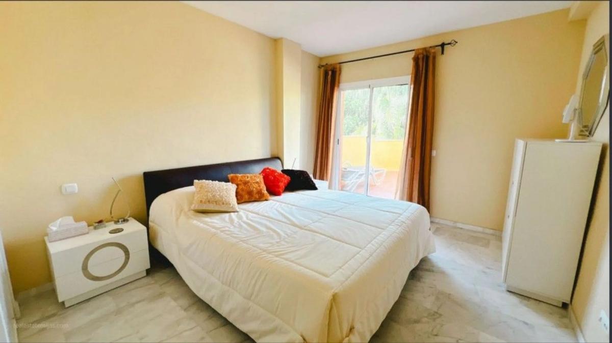 Продажа квартиры на Barrio Reserva de Marbella, Марбелла
 photo 2