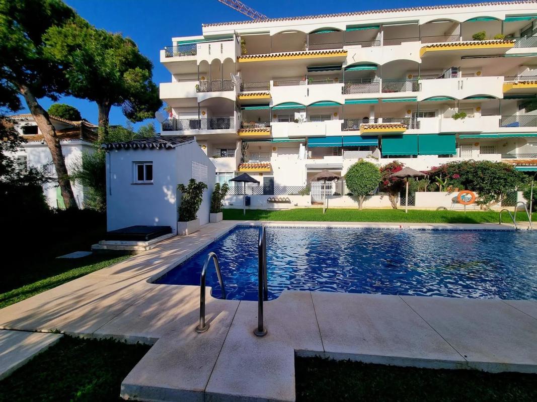 Sprzedaż mieszkania w CL HIGUERA DE LA (ARTOLA BAJ, 4, Marbella
 photo 4