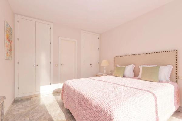Duplex en venta en Barrio Real de Zaragoza, Marbella photo 3