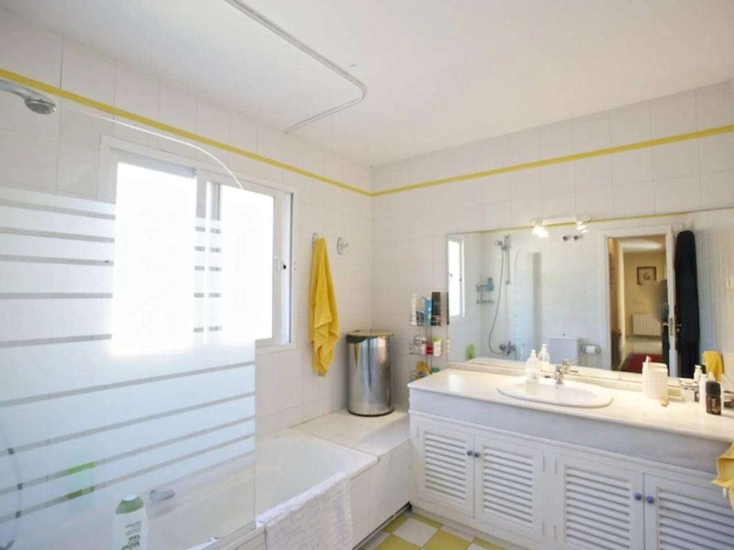 Venta de chalet independiente en Urbanización Parque Elviria, Marbella
 photo 2
