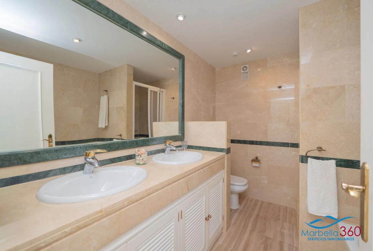 Sprzedaż mieszkania w Avenida Hacienda Playa, 708, Marbella
 photo 4