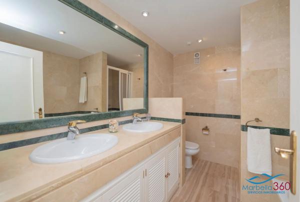 Piso en venta en Avenida Hacienda Playa, 708, Marbella
 photo 4