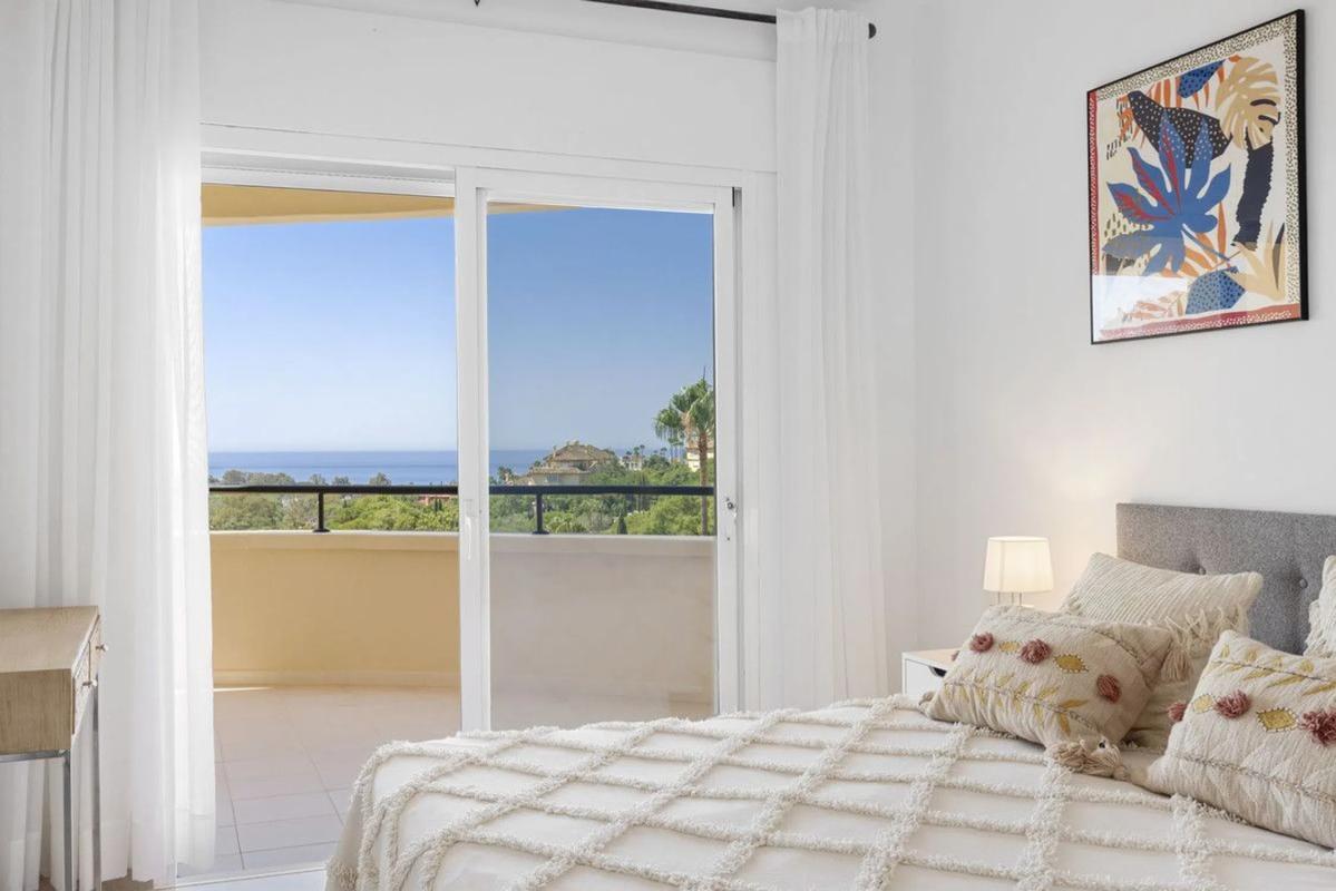 Sprzedaż mieszkania w Barrio Elviria, Marbella
 photo 4