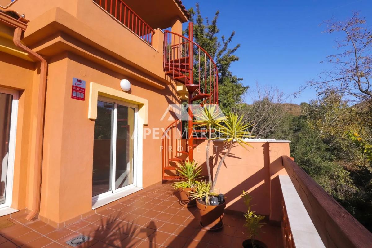 Penthouse sale in UR RESERVA 2 FASE, 6, Marbella photo 2