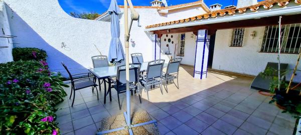 Terraced house for sale at  Paseo de Guatemala , Marbella photo 4