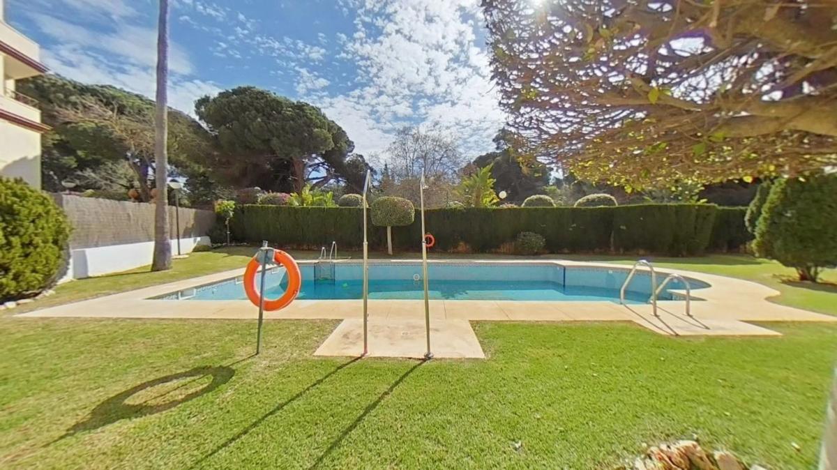 Sprzedaż mieszkania w Barrio Romana Playa, Marbella
photo 1