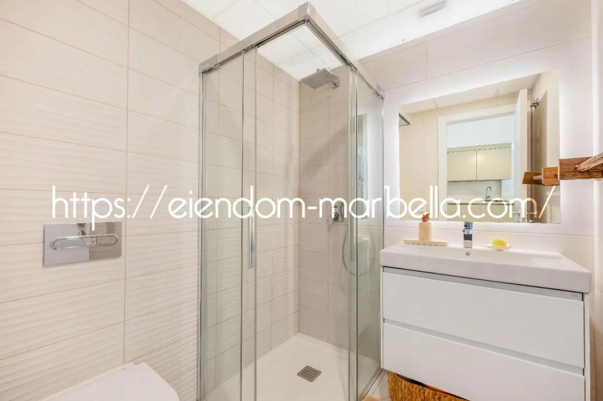Sale of apartment in Lugar Urbanizacion Real de Zaragoza, Marbella
photo 4