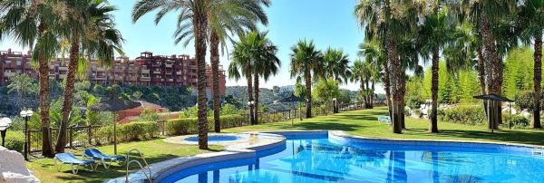 Mieszkanie na sprzedaż w Avenida Aljaima, Marbella thumbnail 1
