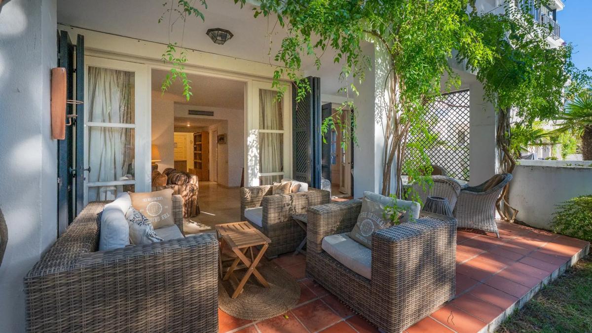 Venta de piso en AV JARDINES LAS GOLONDRINAS, Marbella
 photo 4