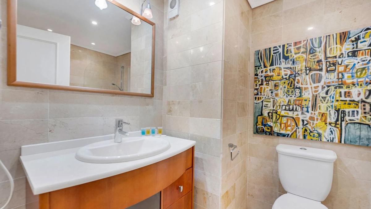 Venta de piso en AV JARDINES LAS GOLONDRINAS, Marbella
 photo 5