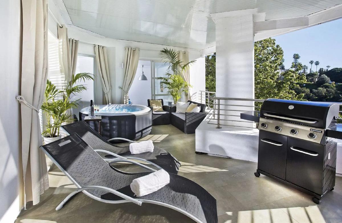 Venta de chalet independiente en Paseo de Bélgica, Marbella
photo 3