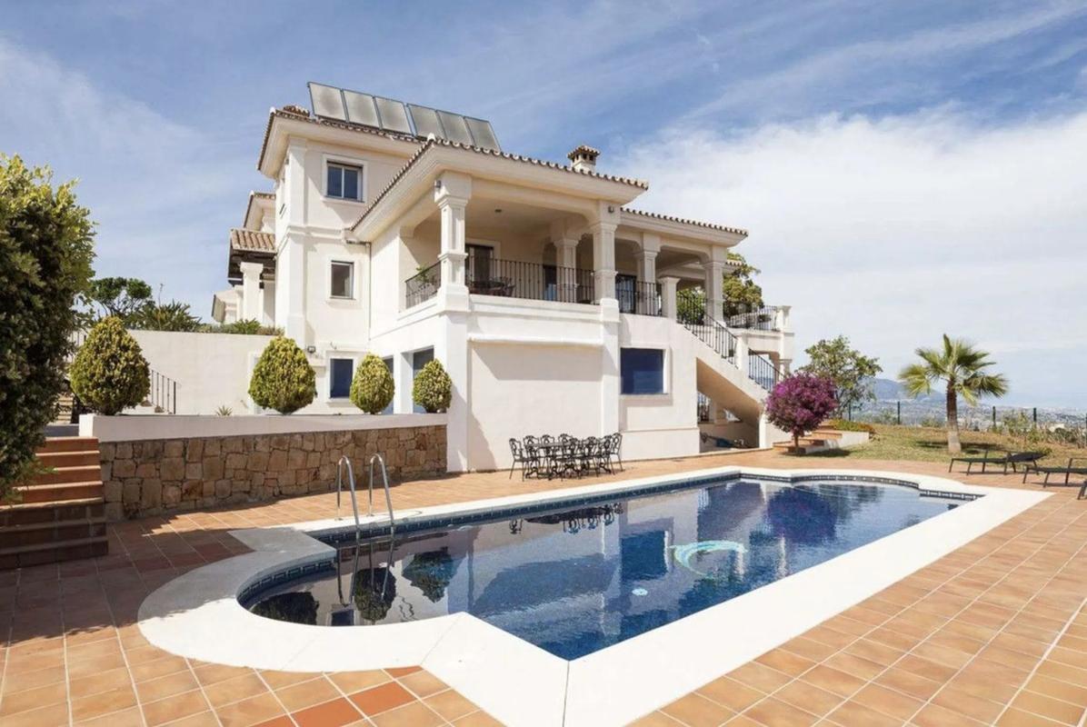 Venta de chalet independiente en Carretera la Mairena, Marbella
photo 4