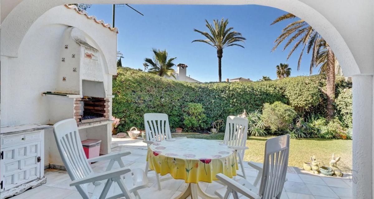 Продажа отдельного шале в Calle Fuerteventura, Марбелла photo 2