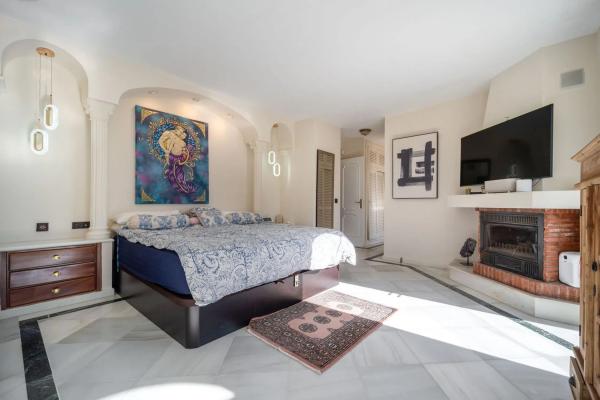 Independent chalet for sale in Paseo del Uruguay, Marbella
 photo 4