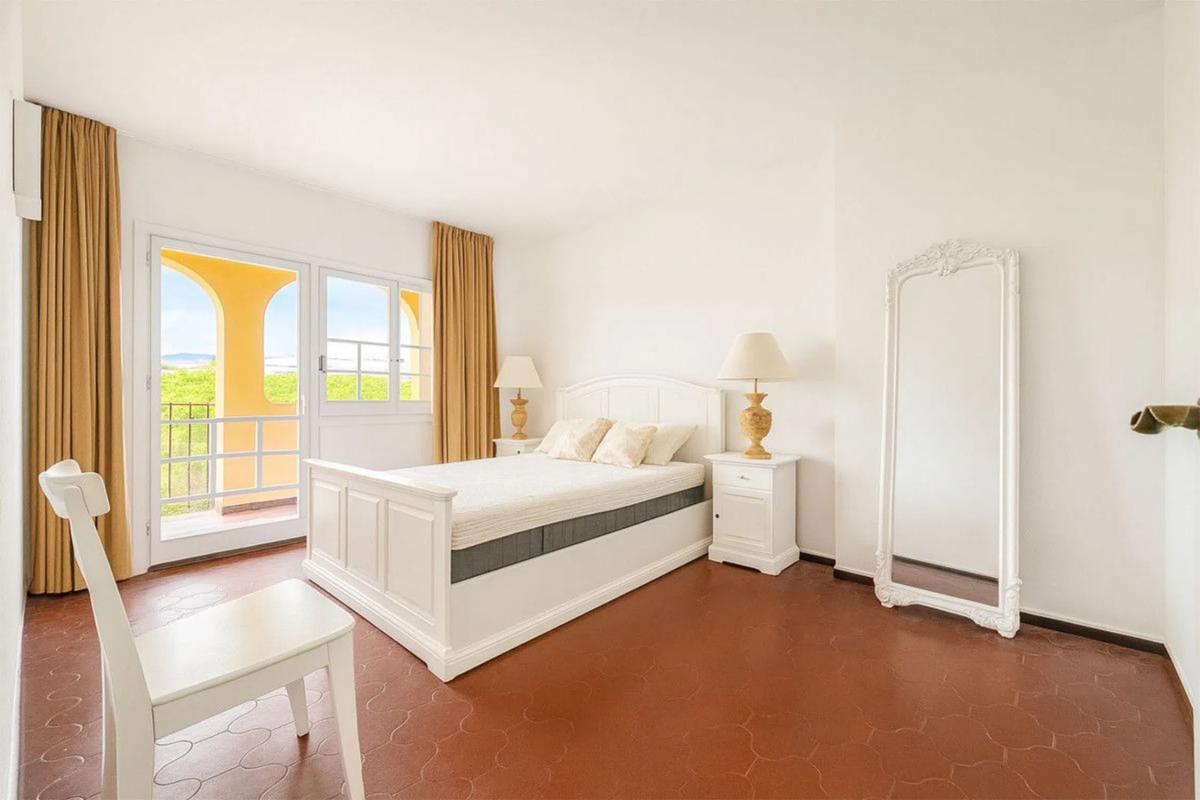 Sprzedaż mieszkania w Puerto de Cabopino, 1, Marbella
photo 3