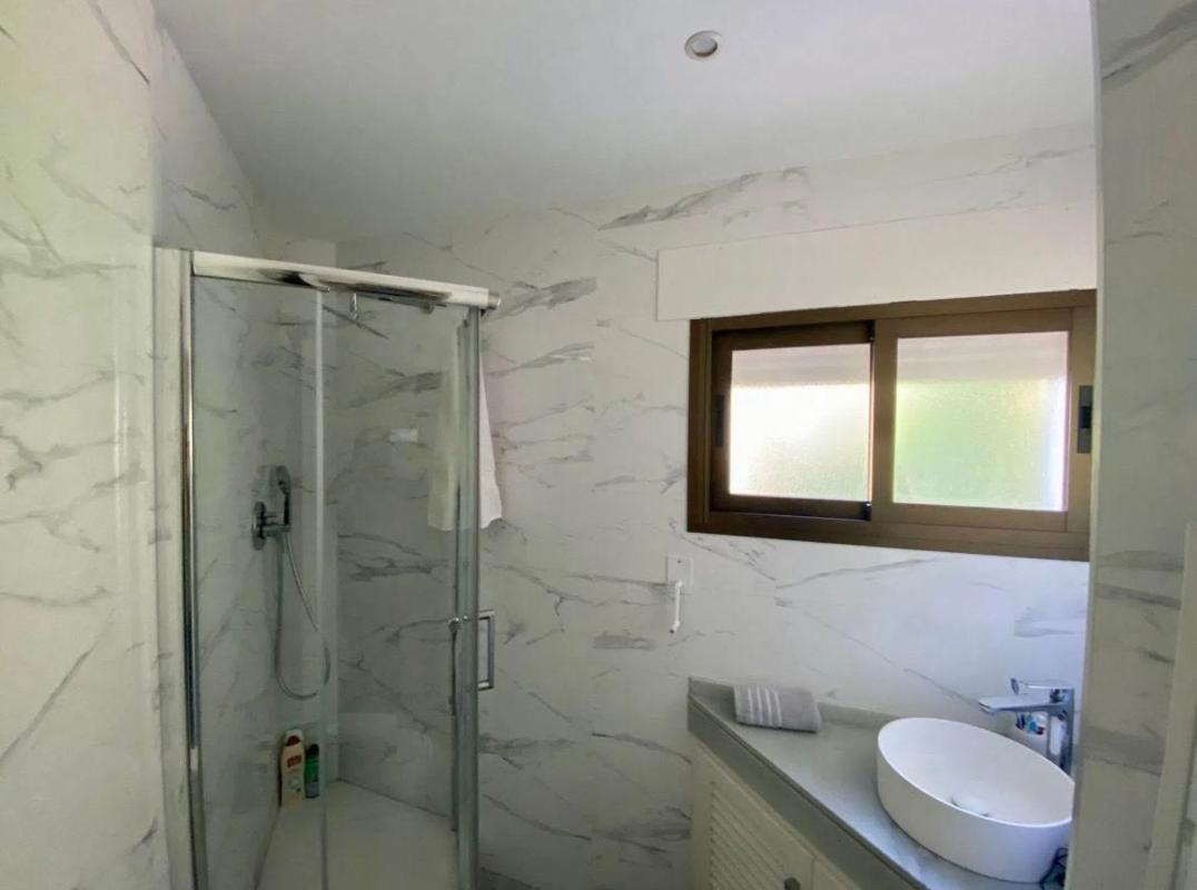 Venta de piso en Lugar Urbanizacion Real de Zaragoza, 3, Marbella
photo 2