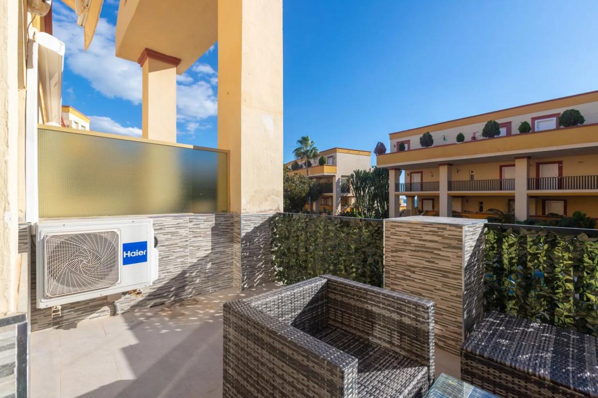 Venta de piso en Avenida Jardines de las Golondrinas s/n, Marbella
 photo 5