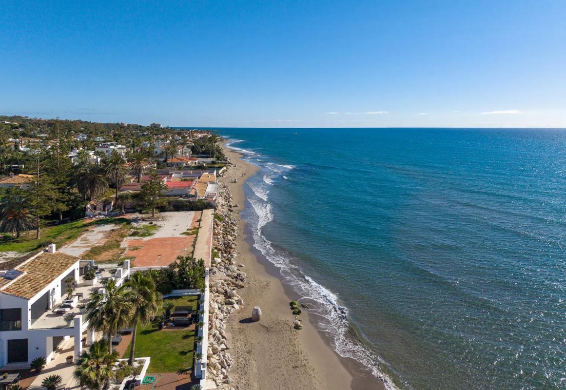 Sale of independent chalet in Calle Tenerife, Marbella
 photo 4