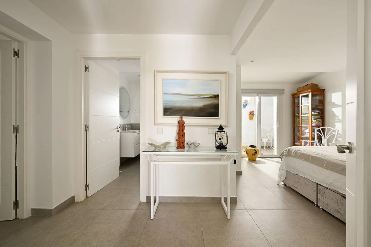 Sale of independent chalet in Calle Tenerife, Marbella
 photo 5
