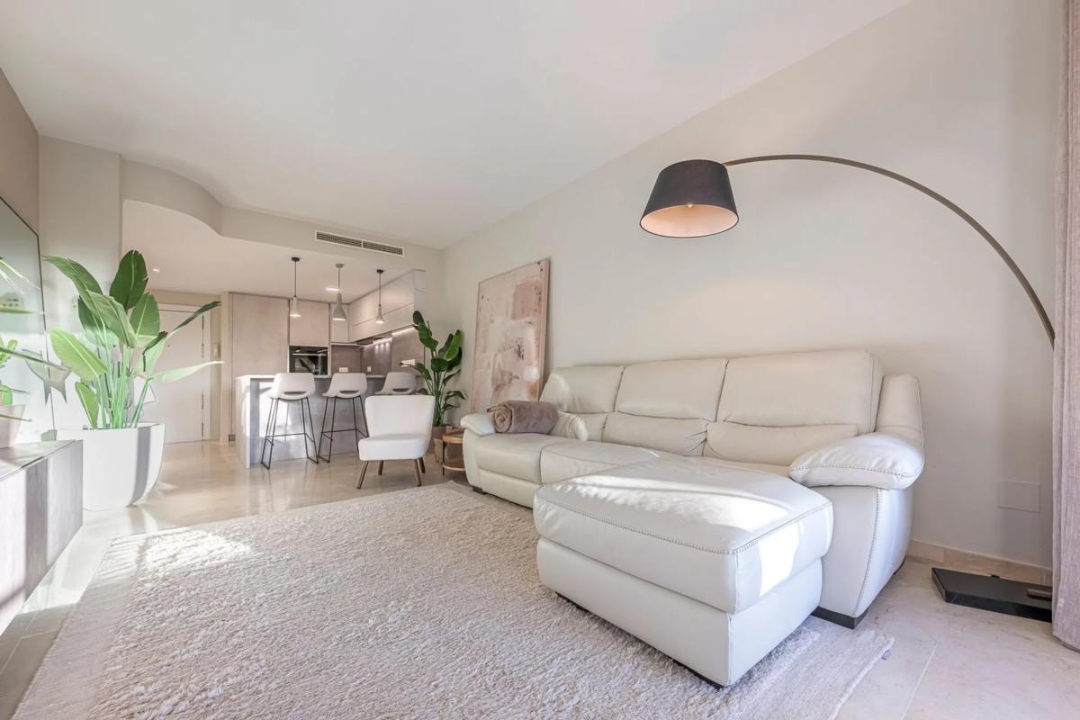Sprzedaż mieszkania w Avenida de las Cumbres, 16, Marbella
 photo 5