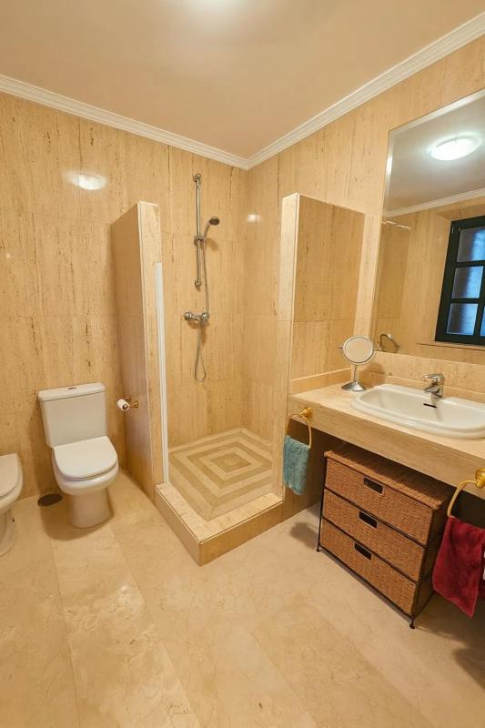 Sale of independent chalet in Barrio Santa María, Marbella
photo 2