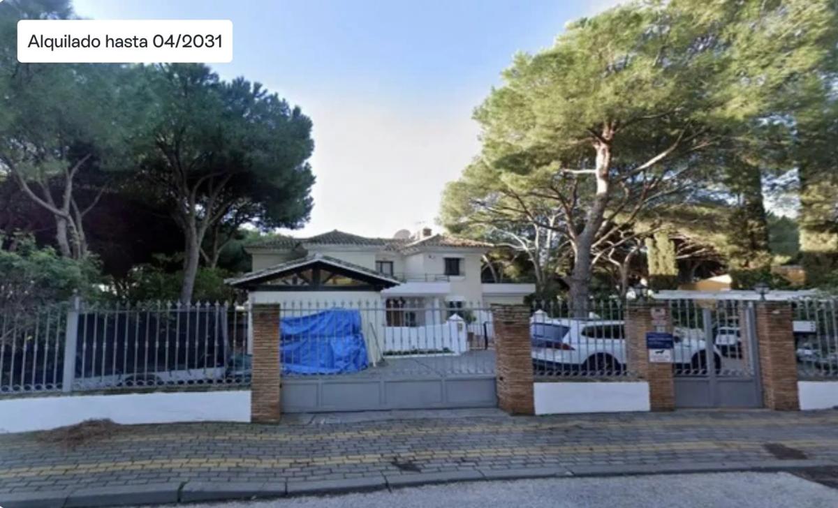 Sprzedaż niezależnego domku jednorodzinnego w Calle Enebro, 1, Marbella photo 1