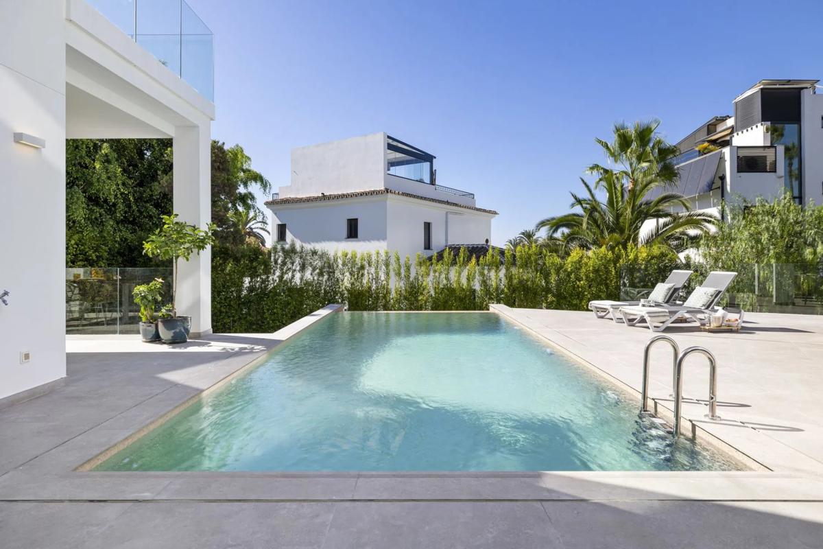 Sale of independent chalet in Barrio Marbesa, Marbella
photo 3