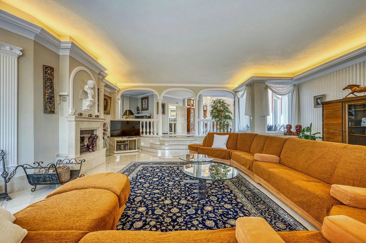 Sale of independent chalet in Avenida Dos, 52, Marbella
 photo 5