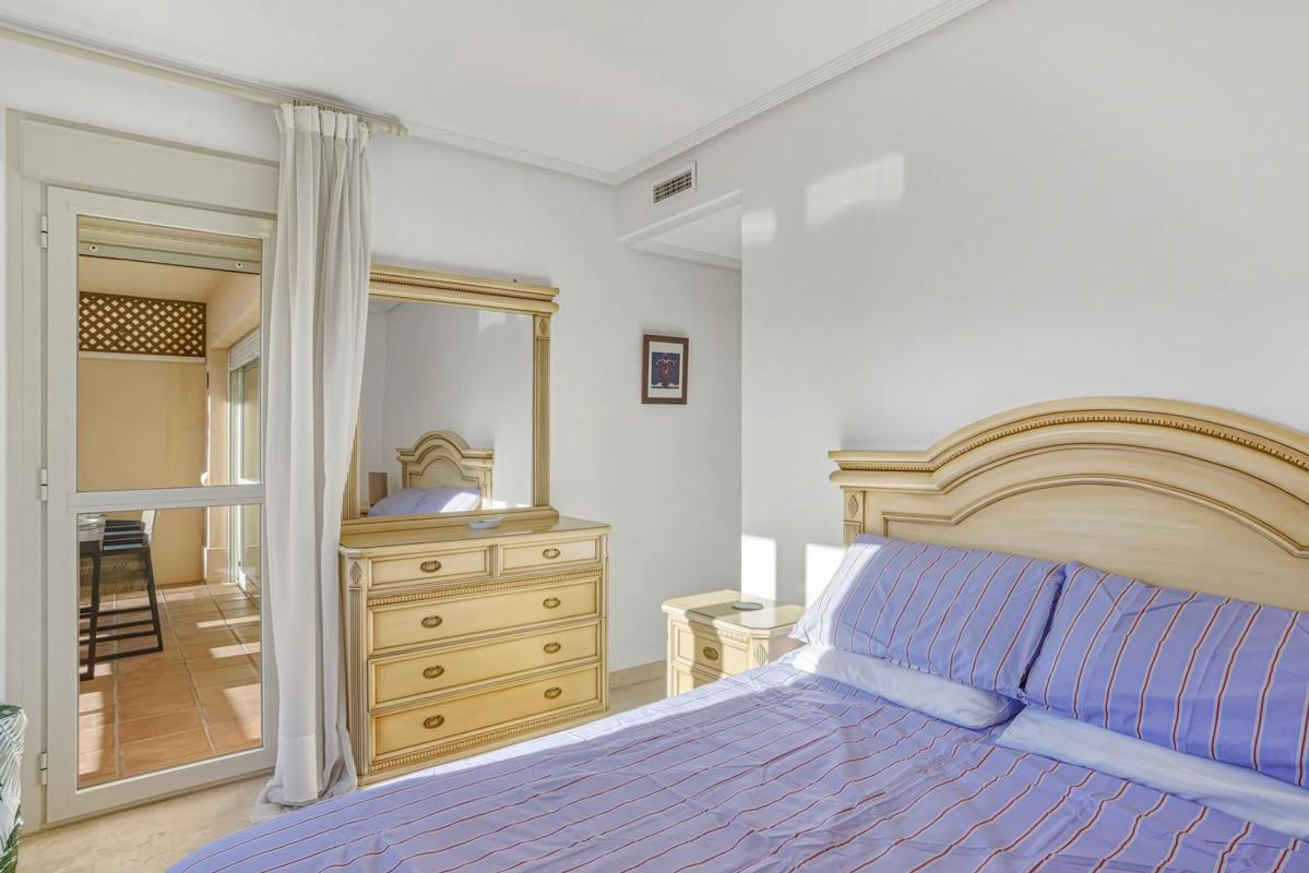 Venta de piso en CL FAISAN (CARIB PLAYA), 158, Marbella
 photo 3
