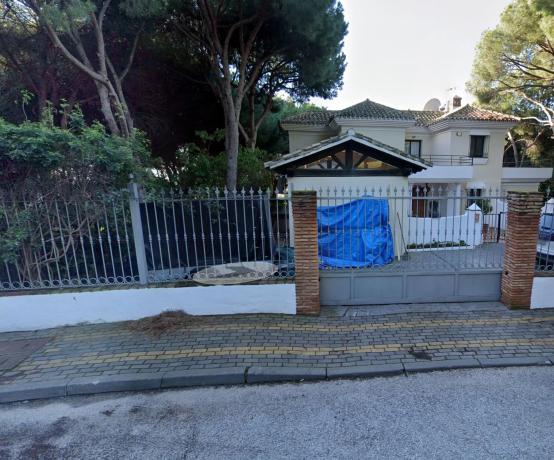 Chalet wolnostojący na sprzedaż w  CL ENEBRO-UR ALTOLA ALTA, 3, Marbella photo 2
