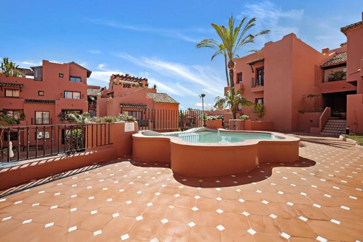 Venta de piso en Barrio Romana Playa, Marbella
 photo 2