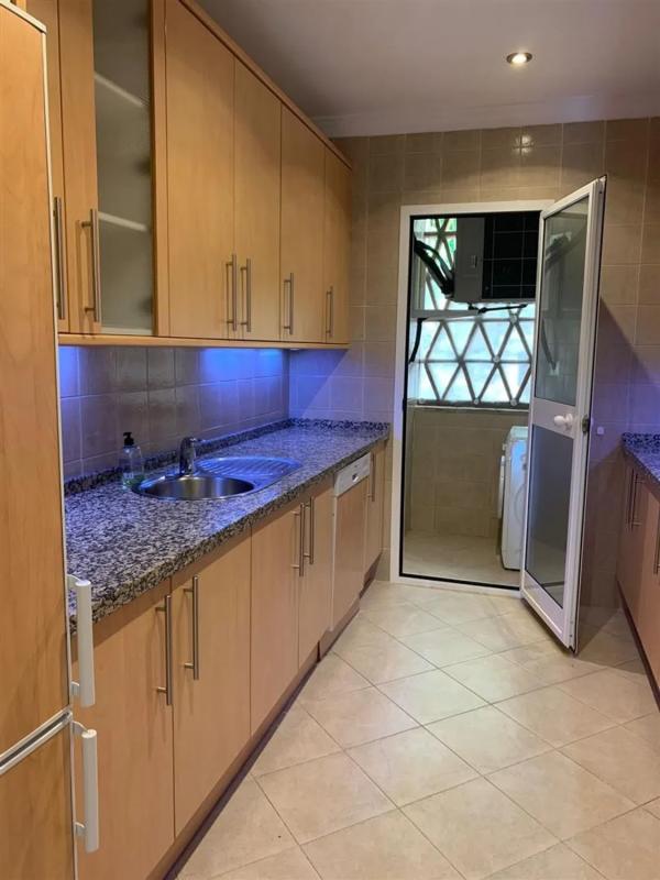 Venta de piso en Urbanización Elviria, 3, Marbella
 photo 4