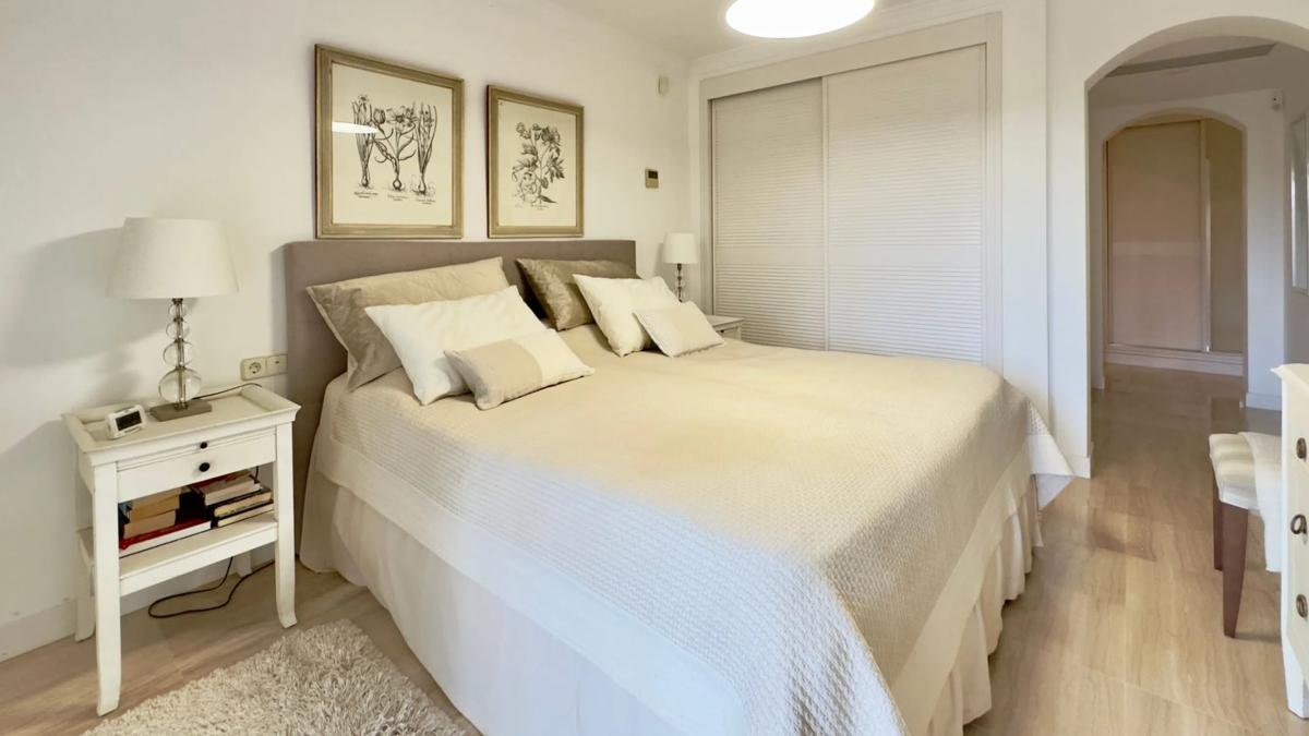 Venta de piso en Barrio Romana Playa, Marbella
photo 2