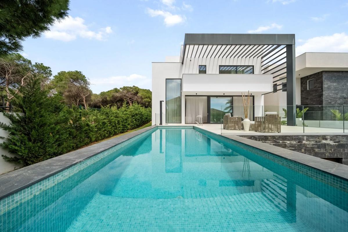 Sprzedaż niezależnego domku jednorodzinnego w  Urbanización Marbesa, 125, Marbella photo 5